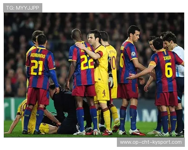 巴萨新星梅西梅开二度，巴萨官方致敬梅西